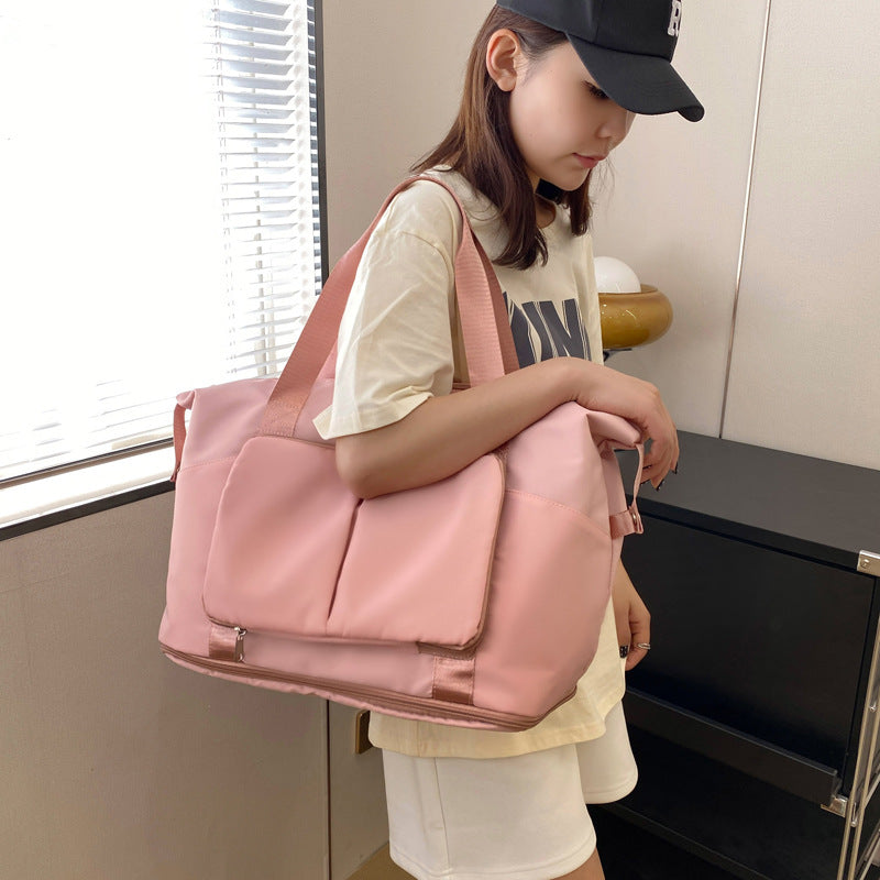 A Versatile Travel Bag with Expandable Capacity, Featuring Dry And Wet Separation, Lightweight Design, Suitable for Maternity Use, And Perfect for Students' Storage Needs